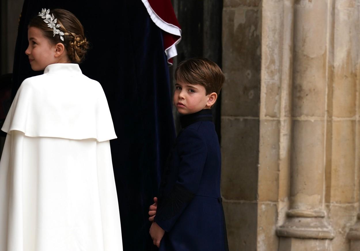 Prinţul Louis a furat toate privirile la Încoronarea Regelui Charles. Fiul lui William, spectacol în timpul ceremoniei de la Westminster Abbey