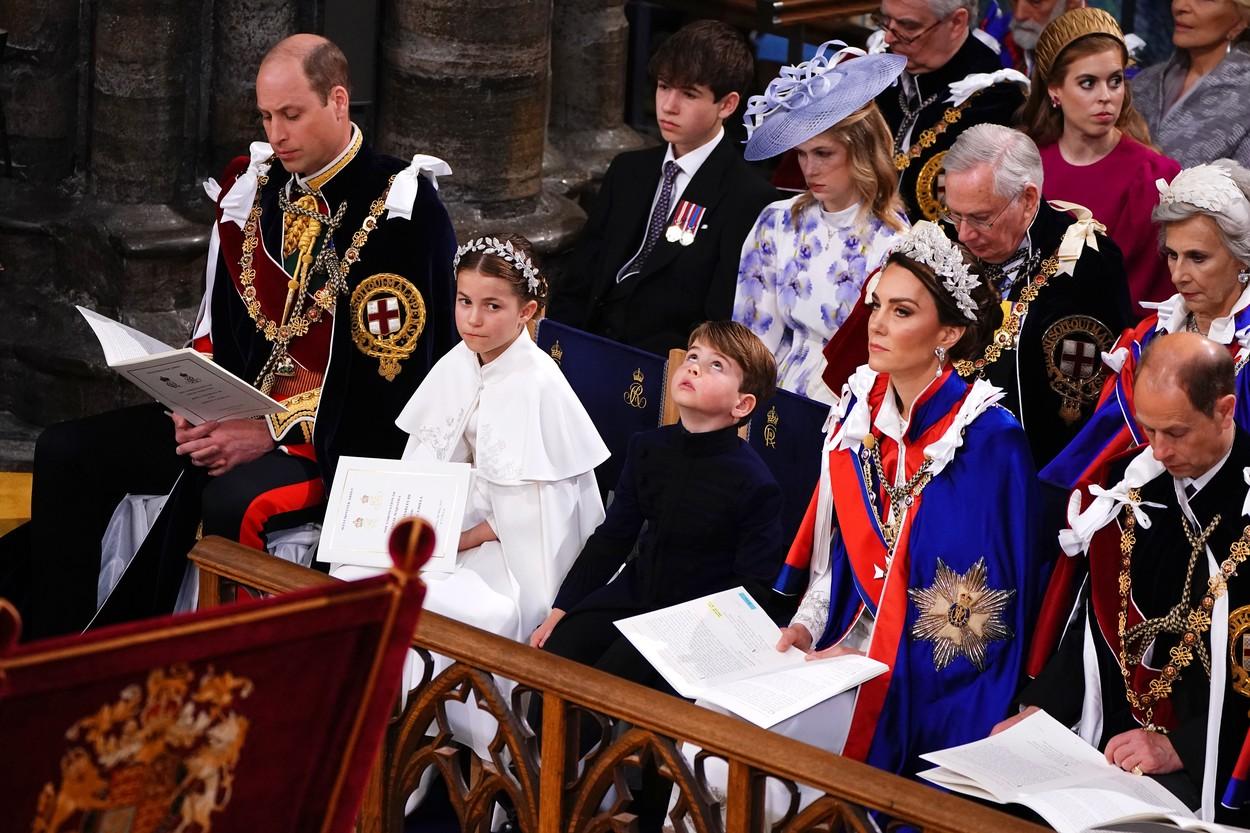 Prinţul Louis a furat toate privirile la Încoronarea Regelui Charles. Fiul lui William, spectacol în timpul ceremoniei de la Westminster Abbey