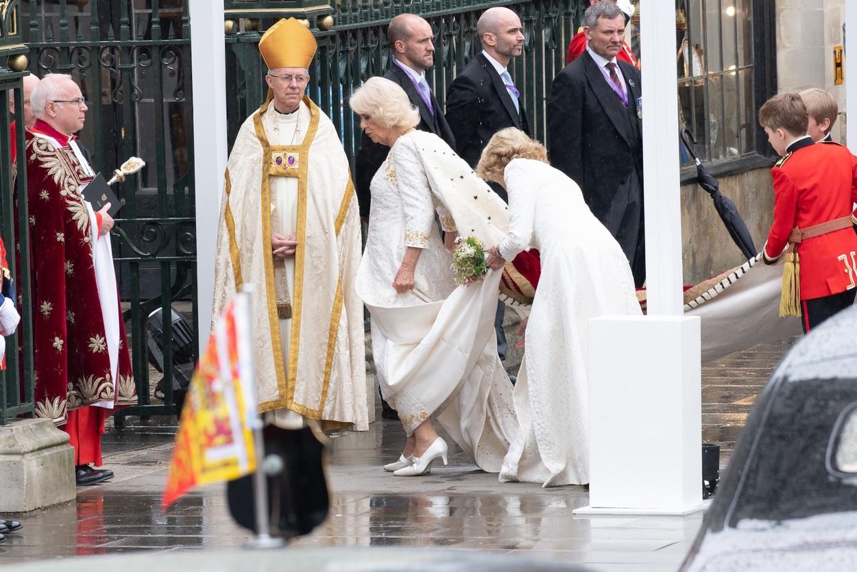 Cum s-au îmbrăcat Camilla şi Kate Middleton în ziua încoronării lui Charles al III-lea