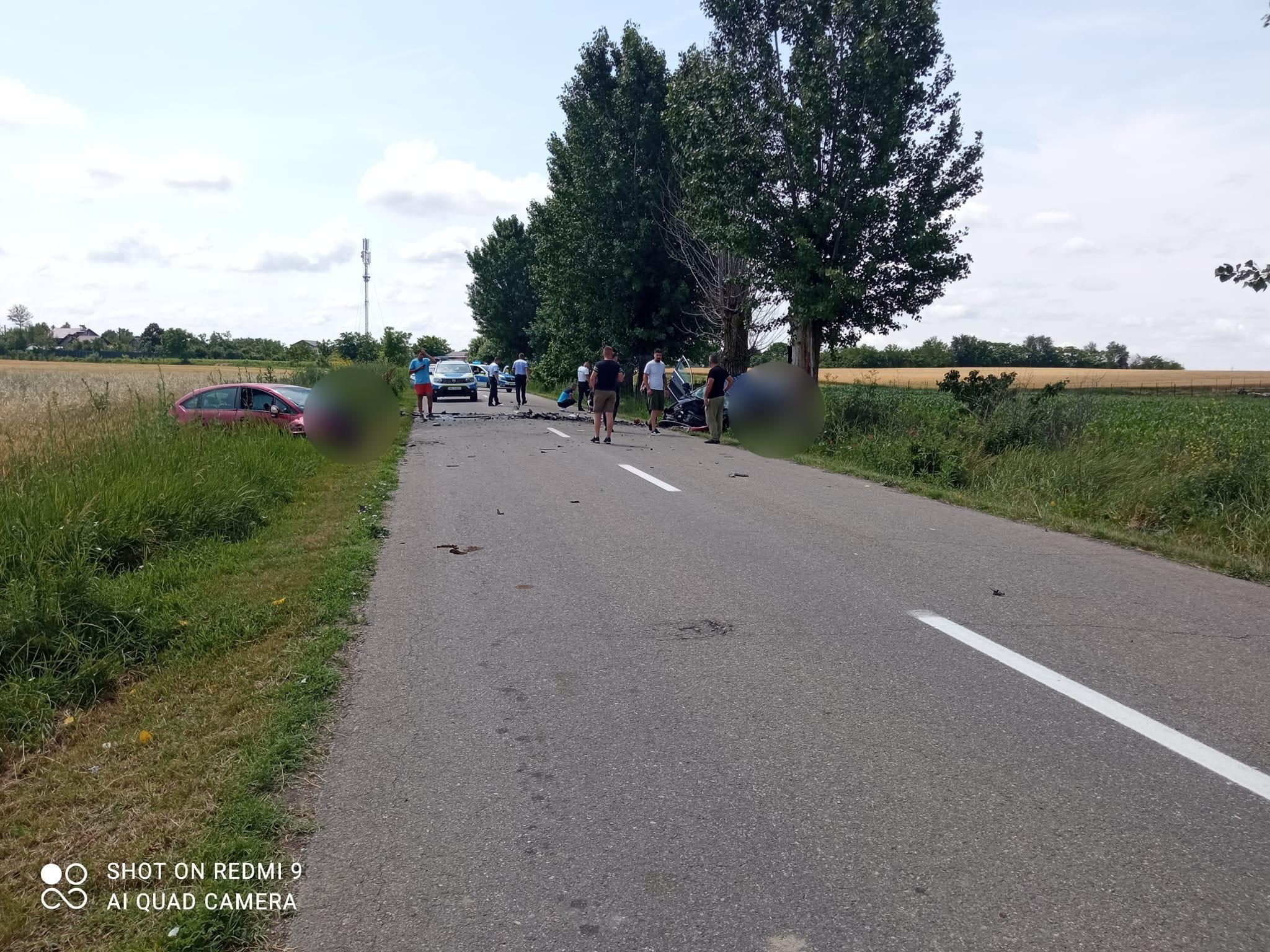 Doi bărbaţi şi-au pierdut viaţa într-un accident violent, pe un drum din judeţul Prahova