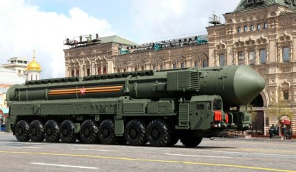 Putin ar putea folosi arme atomice tactice, crede Biden. Ruşii au început deja să-şi mute arsenalul nuclear în Belarus