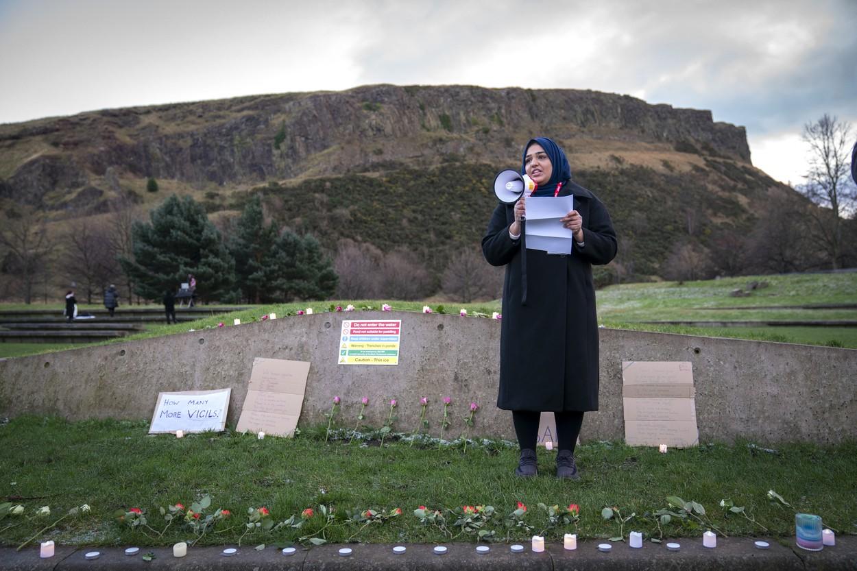 Ultimele cuvinte pe care o tânără mamă din UK le-a spus înainte să moară, după ce soţul ei a împins-o de pe o stâncă