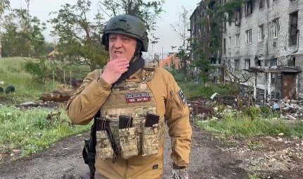 Prigojin îl acuză pe Șoigu că a bombardat o tabără Wagner şi promite răzbunare. Armata rusă neagă. Moscova îl acuză de instigare la revoltă armată. Putin, informat