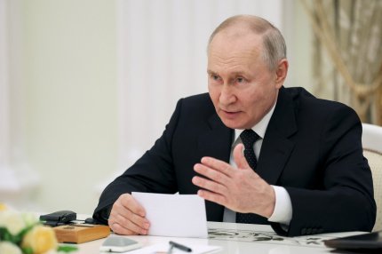 Decret de ultimă oră semnat de Putin: 30 de zile de închisoare pentru oricine încalcă legea marţială