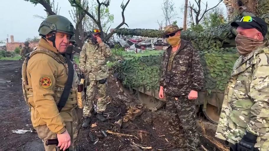 Trupele Wagner, la un pas să fie aruncate în aer cu mine antitanc la retragerea din Bahmut. Prigojin acuză Armata rusă: "Încercare de flagelare publică" Trupele Wagner, la un pas să fie aruncate în aer cu mine antitanc la retragerea din Bahmut. Prigojin acuză Armata rusă: "Încercare de flagelare publică"