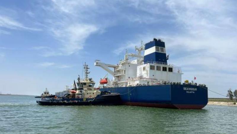 Traficul prin Canalul Suez, dat peste cap de un petrolier defect. Nava Seavigour, sub pavilion maltez, a fost remorcată cu succes