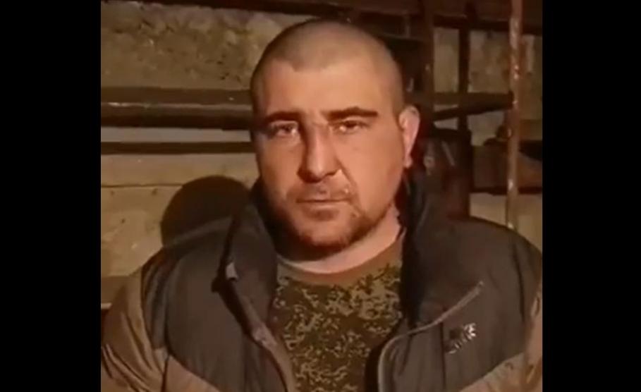 Wagner a capturat un ofiţer rus care ar fi tras asupra mercenarilor în Bahmut. Comandantul rus şi-ar fi ameninţat subalternii cu moartea dacă oferă sprijin trupelor Wagner Wagner a capturat un ofiţer rus care ar fi tras asupra mercenarilor în Bahmut. Comandantul rus şi-ar fi ameninţat subalternii cu moartea dacă oferă sprijin trupelor Wagner