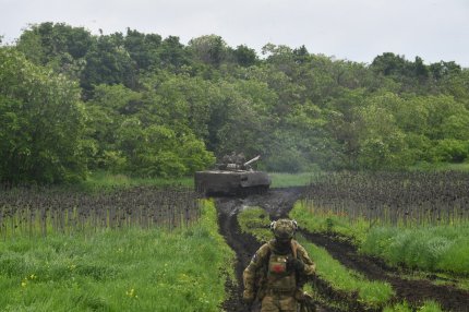 Rusia susţine că Ucraina a început contraofensiva şi a ucis sute de inamici într-un asalt în 5 puncte ale frontului. Ucrainenii acuză Moscova că minte