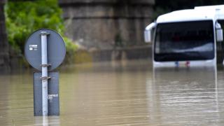 Pericol de inundații în mai multe județe din țară. A fost emis Cod Galben de viituri