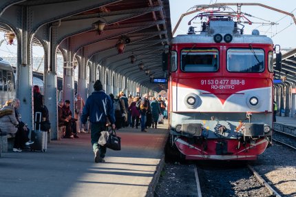 Record de viteză la CFR. Un tren a atins viteza de 210 km/h în timpul unei curse de probă