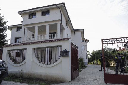 Lungul şir de instituţii ale statului care ştiau din 2022 de dezastrul din azilele groazei din Ilfov şi nu au făcut nimic. Primăria Voluntari, dată în judecată de vecini