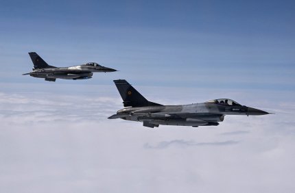 România va antrena piloţii ucraineni pe F-16 chiar de luna viitoare. Ţara noastră are 16 astfel de aeronave