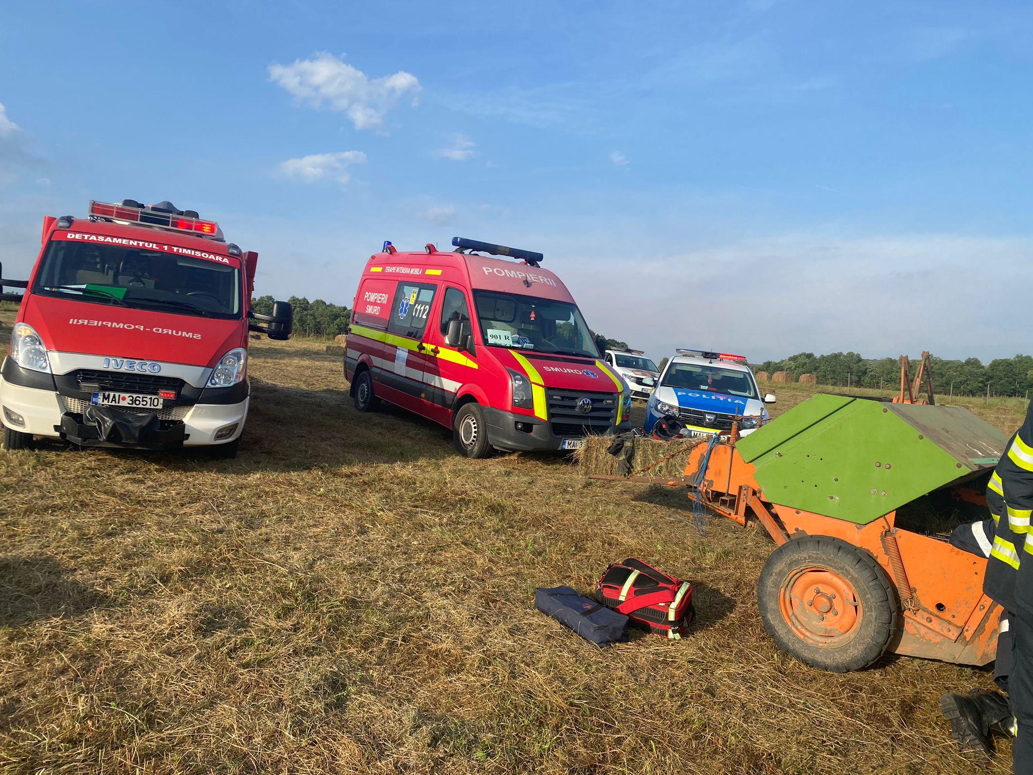 Un băiat de 16 ani a rămas blocat într-un utilaj agricol, în Timiş. Tânărul inconştient a fost preluat cu urgenţă de elicopterul SMURD
