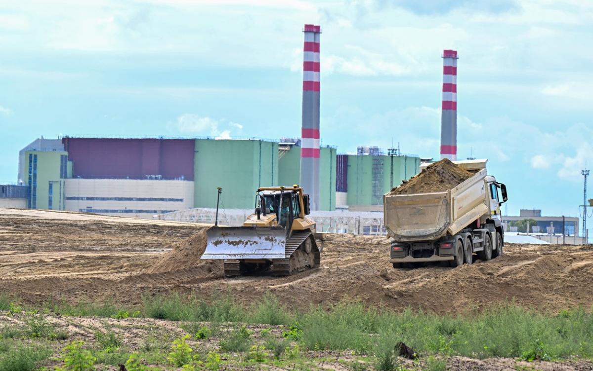 Ungaria opreşte trei reactoare ale centralei nucleare Paks din cauza apelor prea calde ale Dunării Ungaria opreşte trei reactoare ale centralei nucleare Paks din cauza apelor prea calde ale Dunării