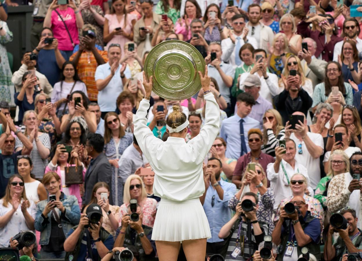 Wimbledon 2023. Cehoaica Marketa Vondrousova, reacţie savuroasă după victoria istorică de la Londra: "Am făcut un pariu cu antrenorul meu"