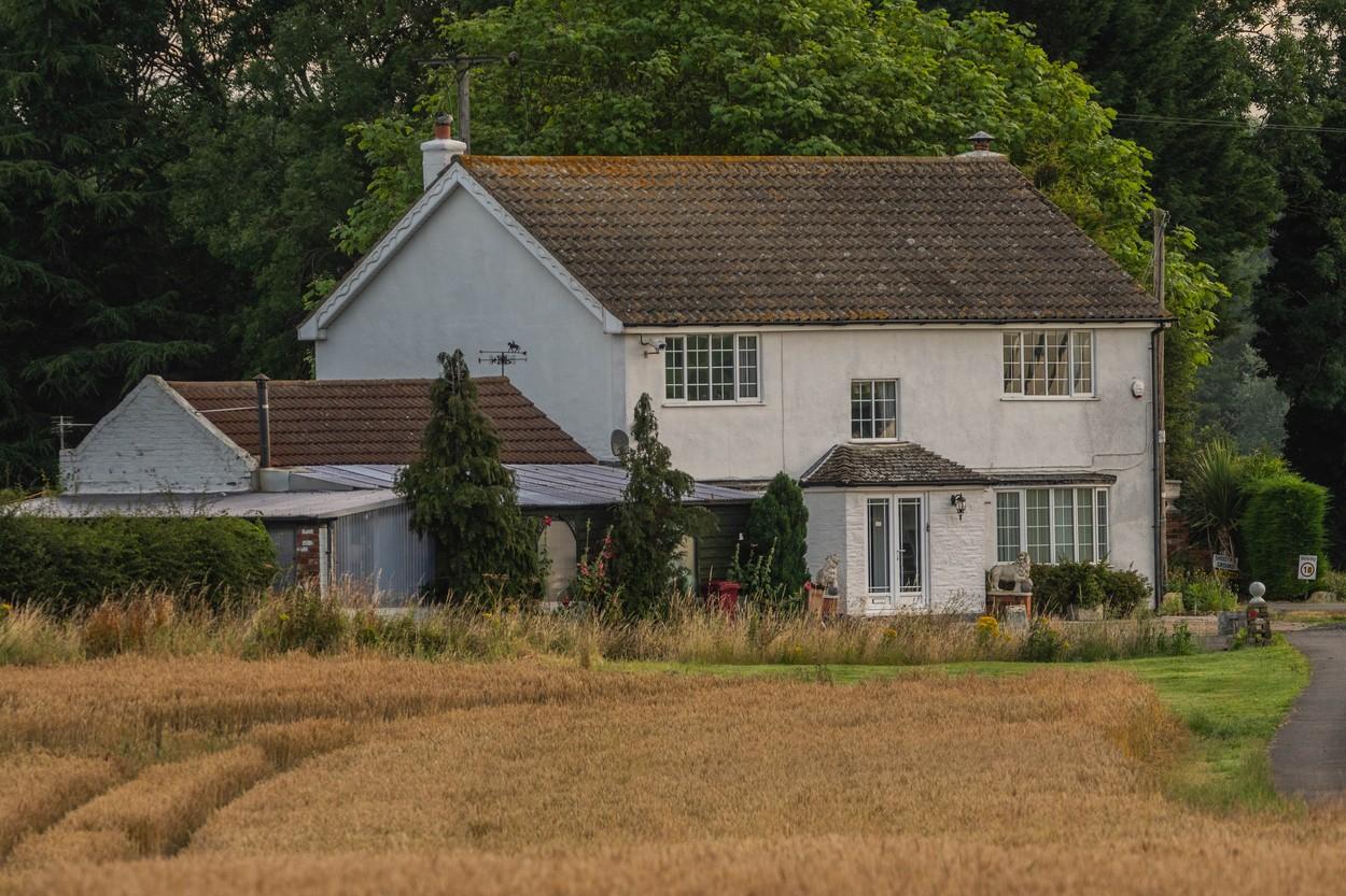 Un bătrân din UK, şi-a împuşcat partenera din gelozie, după ce femeia şi-a găsit o nouă dragoste