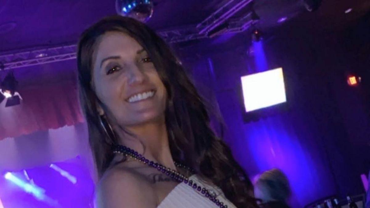 Femeie însărcinată în 7 luni, moartă după ce a lovit cu maşina un aligator de 4 metri, pe o autostradă din Texas