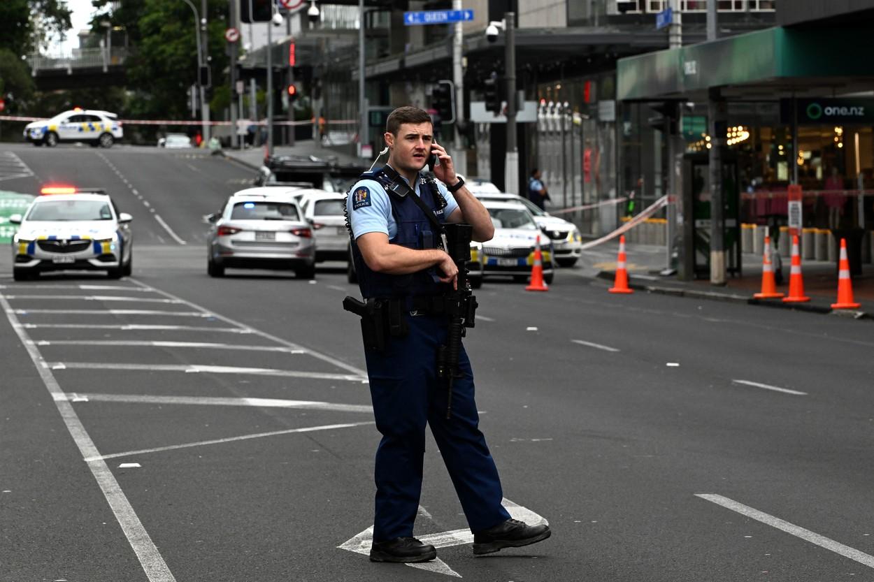 Atac sângeros în Auckland: două persoane, împuşcate mortal pe un şantier. Suspectul de 24 de ani se afla sub arest la domiciliu, dar avea scutire pentru a lucra