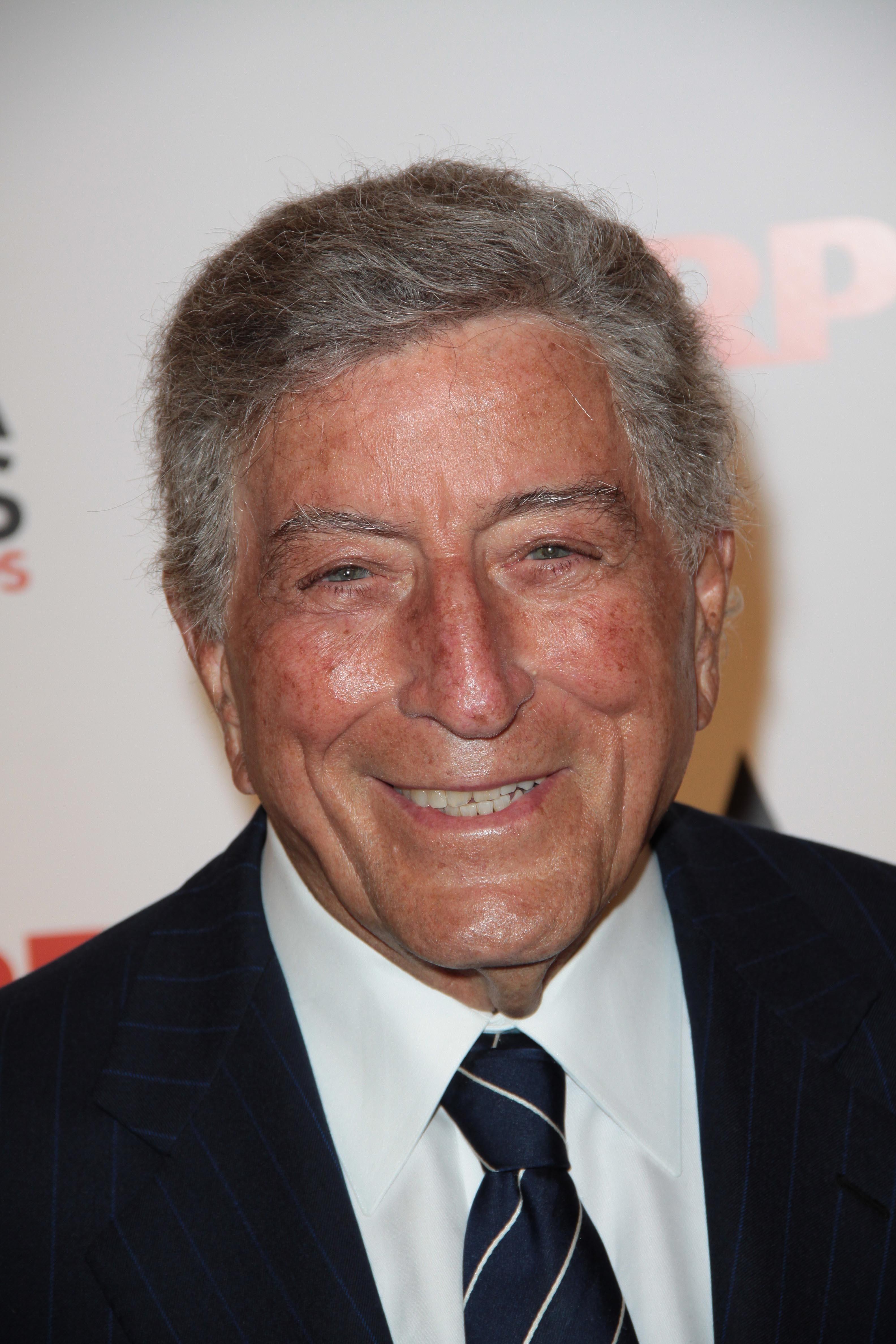 Tony Bennett, legendarul cântăreț pop și jazz, a murit la vârsta de 96 de ani