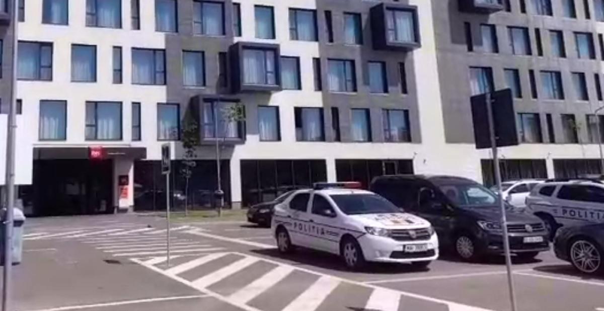 Poliţiştii ajunşi la hotelul din Timişoara nu au putut decât să constate decesul tinerei
