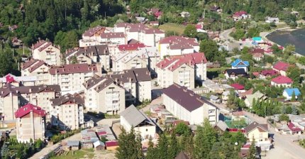 Broşteni, din judeţul Suceava, este cel mai mare oraş din România ca suprafaţă