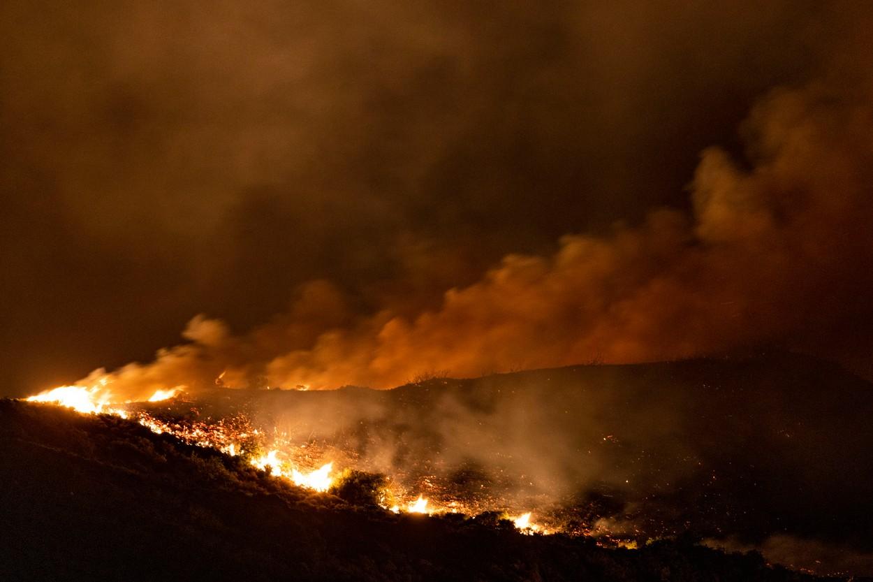 Românii care pleacă în Grecia, avertizaţi: Risc de incendii de gradul 5. Cum încearcă Guvernul de la Atena să liniştească turiştii, pentru a evita o criză
