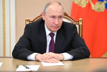 Cum măreşte Putin armata rusă. Vor fi convocaţi pentru serviciul militar tinerii între 18 şi 30 de ani, în loc de 27