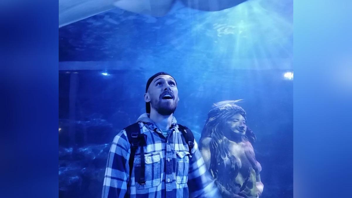 Un tânăr s-a trezit din comă exact când urma să fie deconectat de la aparate. S-a luptat săptămâni pentru viaţă, după ce a fost bătut crunt pe stradă