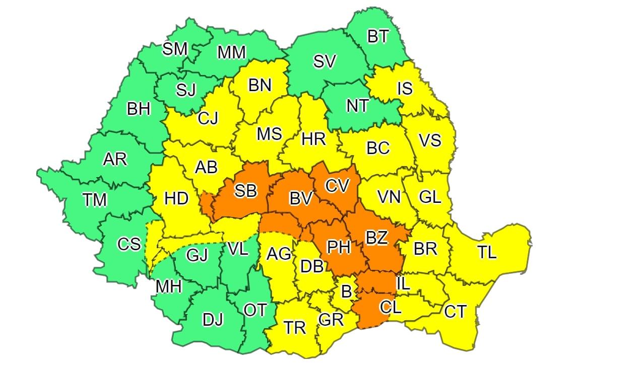 Cod portocaliu şi galben de ploi torenţile şi fulgere în mare parte din ţară. Harta zonelor vizate de vijelii
