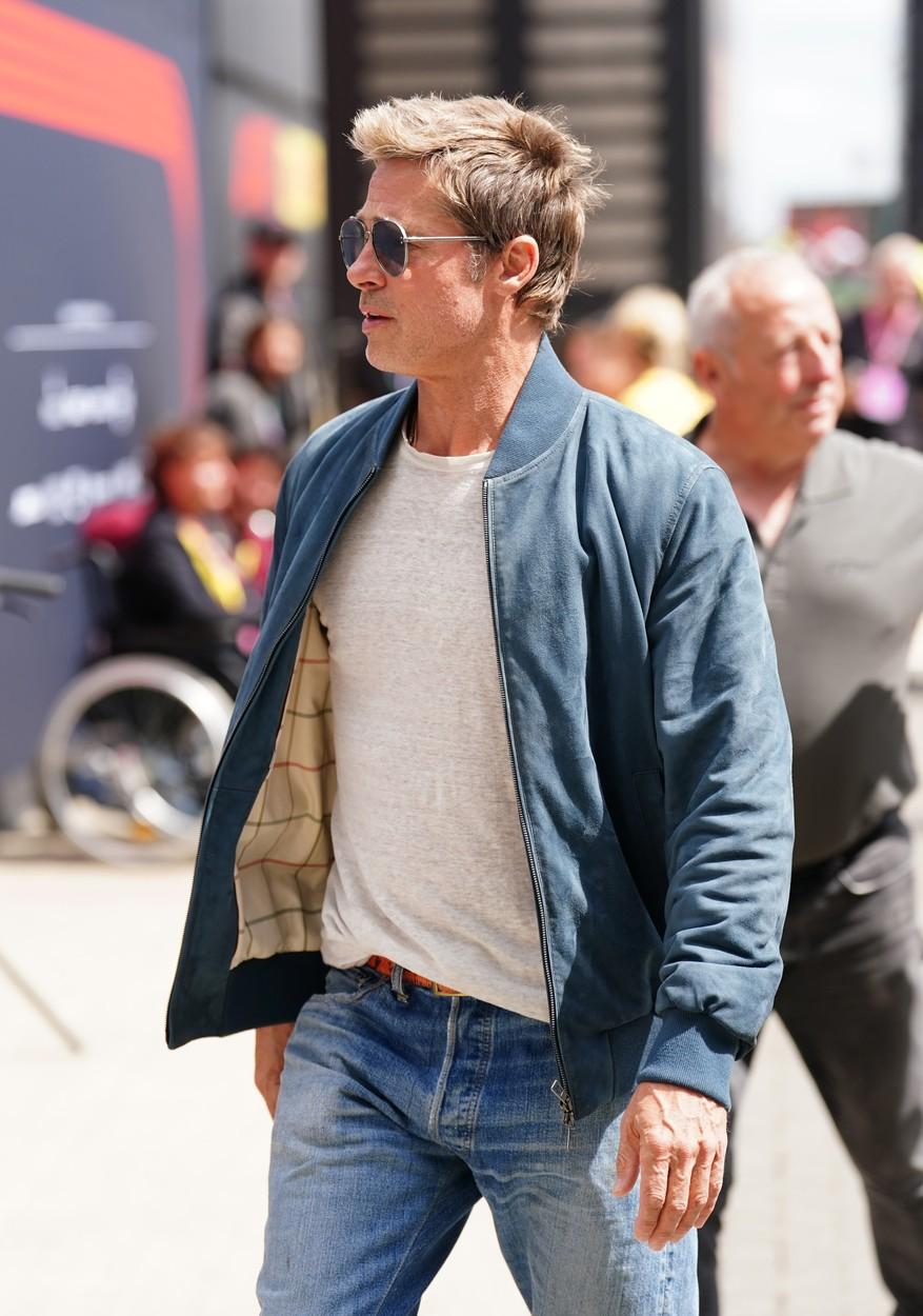 Brad Pitt, antrenat de Hamilton pentru rolul unui pilot aflat la finalul carierei. A primit şi un garaj la Silverstone