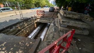 Mii de blocuri din București, fără apă caldă până pe 20 august. Termoenergetica nu a reușit să finalizeze reparațiile
