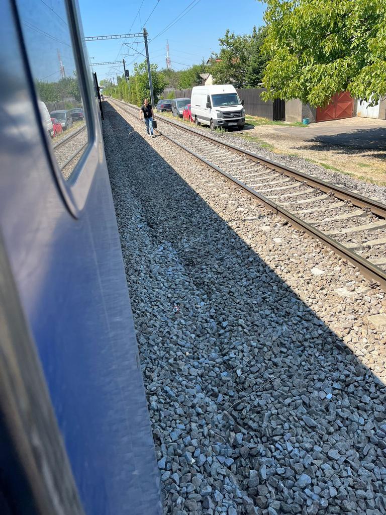 Bărbat lovit mortal de tren, pe ruta Bucureşti-Constanţa. Călătorii ajung la destinaţie cu peste 2 ore întârziere
