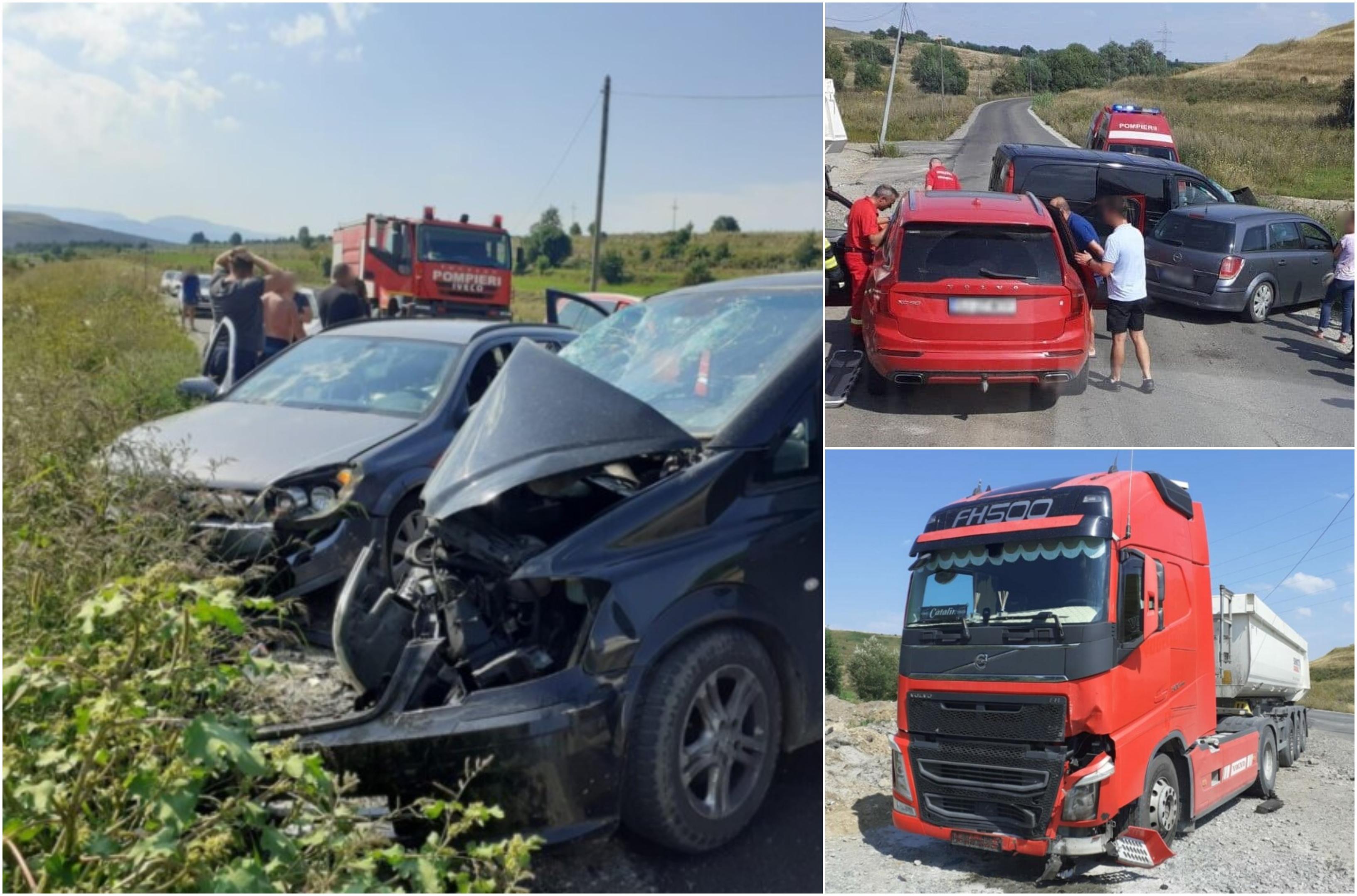 O femeie şi un copil de 6 ani, răniţi într-un accident teribil din Cluj. O maşină, un microbuz şi un camion s-au lovit în lanţ