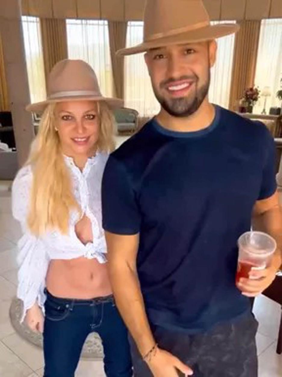 Divorțul dintre Britney Spears și Sam Asghari. Modelul rupe tăcerea și neagă că va contesta acordul prenupţial pe care îl are cu artista
