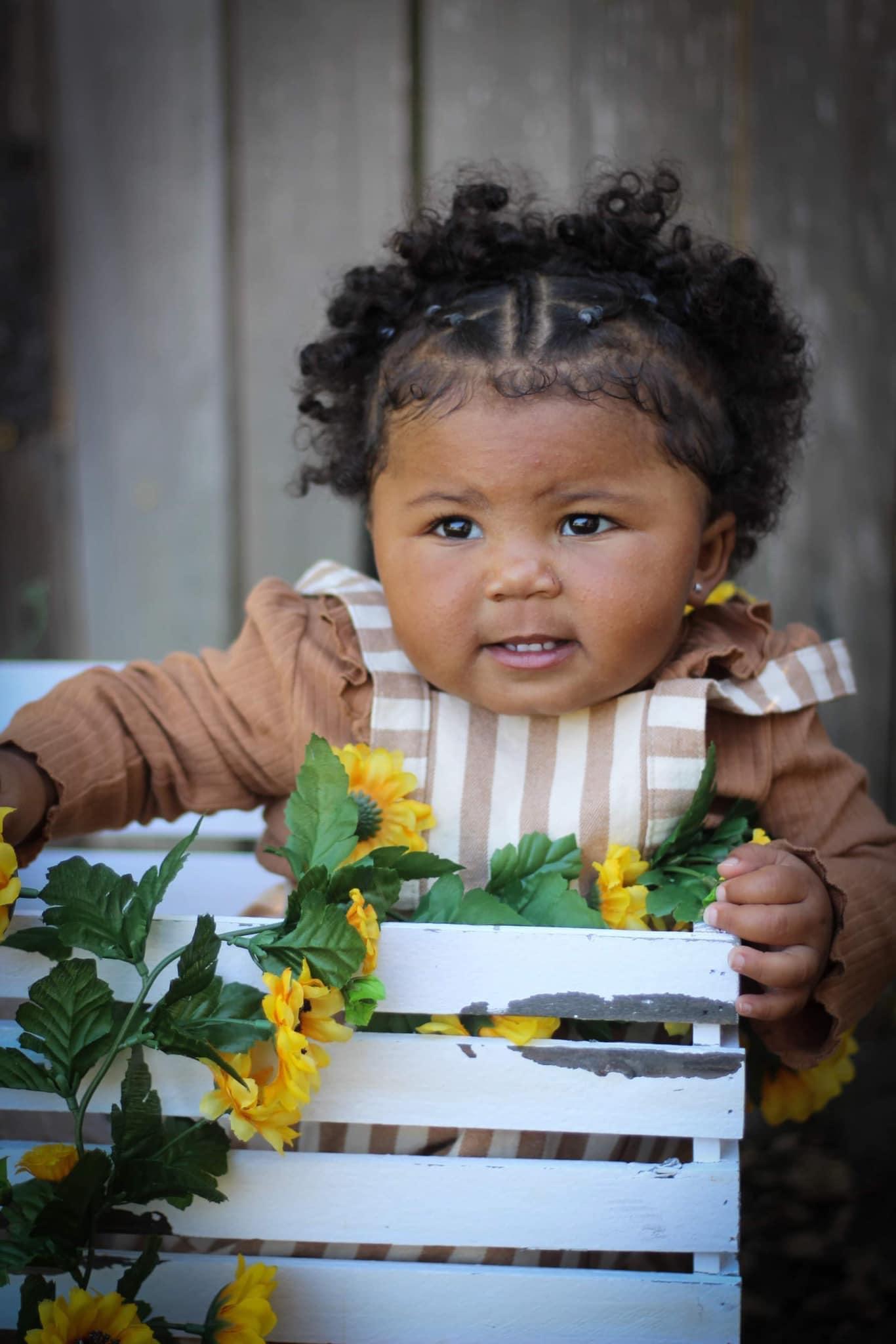 O fetiţă de 2 ani a murit sub privire bunicilor, după ce mobilierul masiv pe care s-a urcat s-a răsturnat peste ea, în SUA