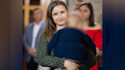 Medicul şi asistentele de la maternitatea din Botoşani au fost suspendaţi după ce Alexandra a murit în chinuri sub ochii lor