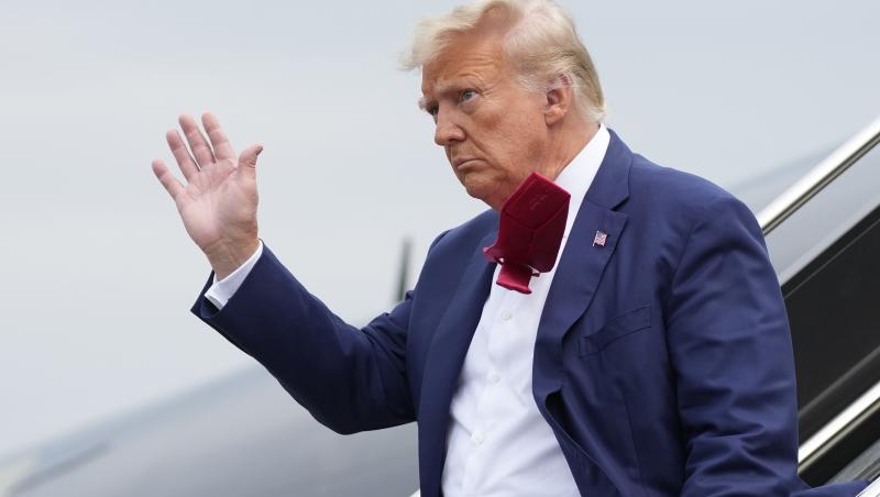 America se pregătește de o nouă zi de foc. Donald Trump se lasă arestat în dosarul fraudării alegerilor din Georgia
