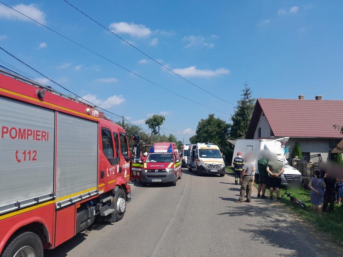 Pieton, acroşat mortal pe marginea drumului de un camion, în Suceava. Un alt bărbat a scăpat cu viaţă