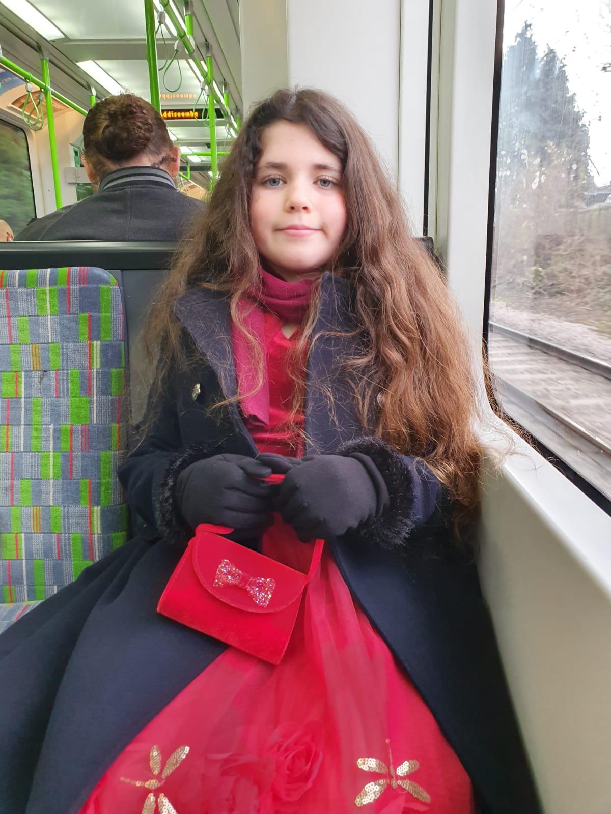 "Este devastator. Nu ne putem reveni!". Durere nemărginită după ce o fată de 11 ani a murit de meningită într-un spital din UK. Nu primise antibiotice timp de 7 ore