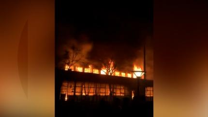 73 de morţi şi 52 de răniţi, în urma unui incendiu devastator în Johannesburg. În blocul care a ars stăteau imigranţi şi oameni fără adăpost