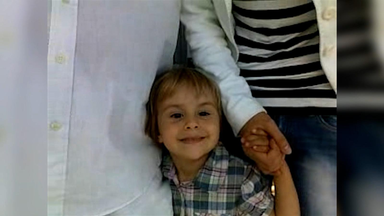 "E gol, e totul gol, spaţiul ei în pat este gol". Interviu cu mama lui Melis, tânăra ucisă în Craiova. Astăzi ar fi împlinit 16 ani