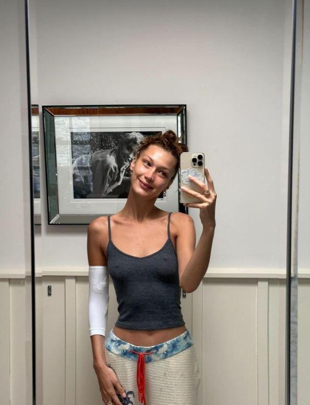 Bella Hadid luptă de 15 ani cu boala Lyme