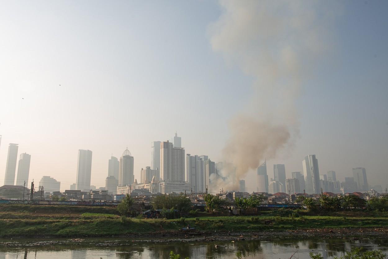 Jakarta a fost desemnat cel mai poluat oraş din lume. Localnicii sunt disperaţi: "Atâţia copii sunt bolnavi"