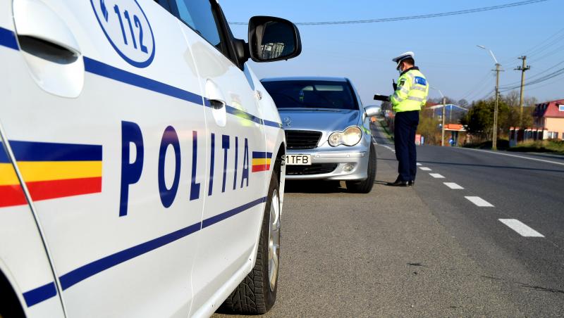 Şofer clujean de 29 de ani, drogat la volan şi cu RCA-ul maşinii expirat. Cum l-au prins poliţiştii a doua zi