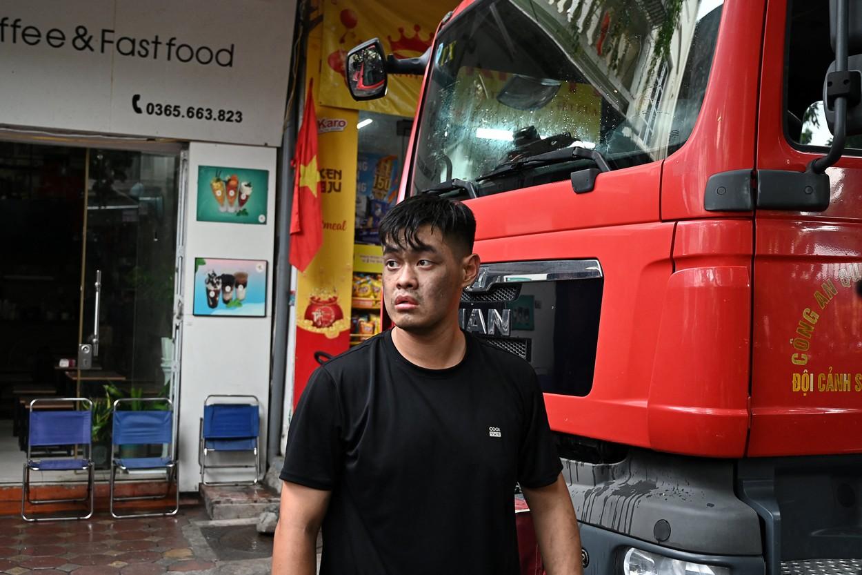 Zeci de morţi într-un incendiu produs într-un bloc din Vietnam