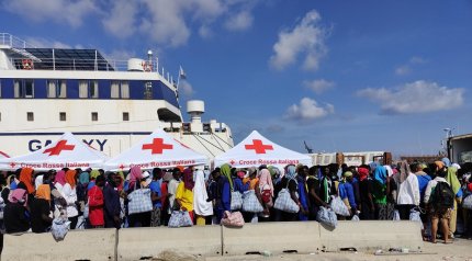 Autorităţile italiene sunt copleşite, după ce aproape 7.000 de migranţi au debarcat pe insula Lampedusa.