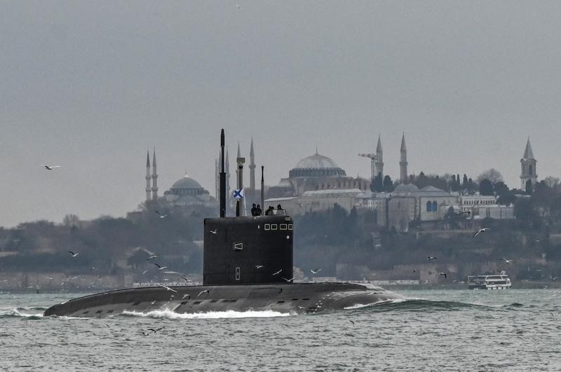 Cum au distrus ucrainenii un submarin rusesc şi o navă de asalt în Sevastopol. Ruşi cer atacarea Occindentului după lovitura umilitoare Cum au distrus ucrainenii un submarin rusesc şi o navă de asalt în Sevastopol. Ruşi cer atacarea Occindentului după lovitura umilitoare