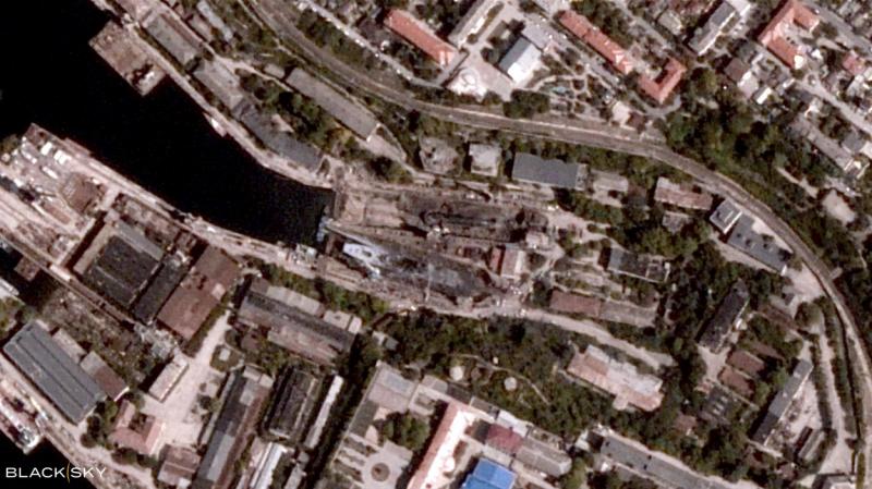 Cum au distrus ucrainenii un submarin rusesc şi o navă de asalt în Sevastopol. Ruşi cer atacarea Occindentului după lovitura umilitoare Cum au distrus ucrainenii un submarin rusesc şi o navă de asalt în Sevastopol. Ruşi cer atacarea Occindentului după lovitura umilitoare