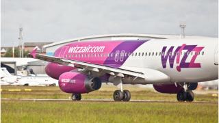 Un avion Wizz Air a aterizat pe aeroportul din Iaşi, după ce a lovit o pasăre în timpul decolării. Pilotul a decis să întoarcă aeronava pentru verificări