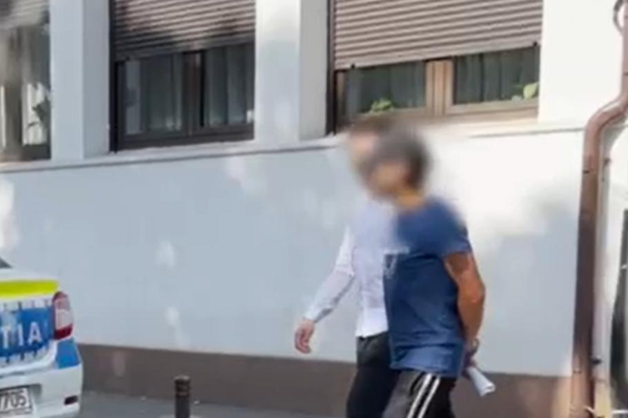 Bărbatul a fost reţinut Bărbatul a fost reţinut